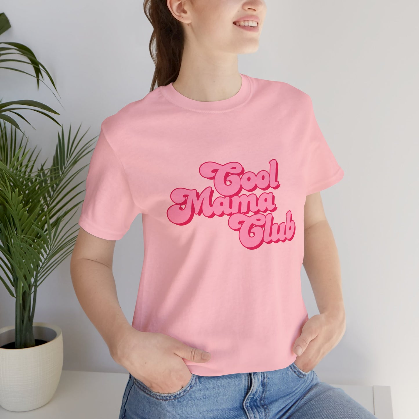 Cool Mama Club Tee — Retro Pink Graphic T-Shirt for Moms